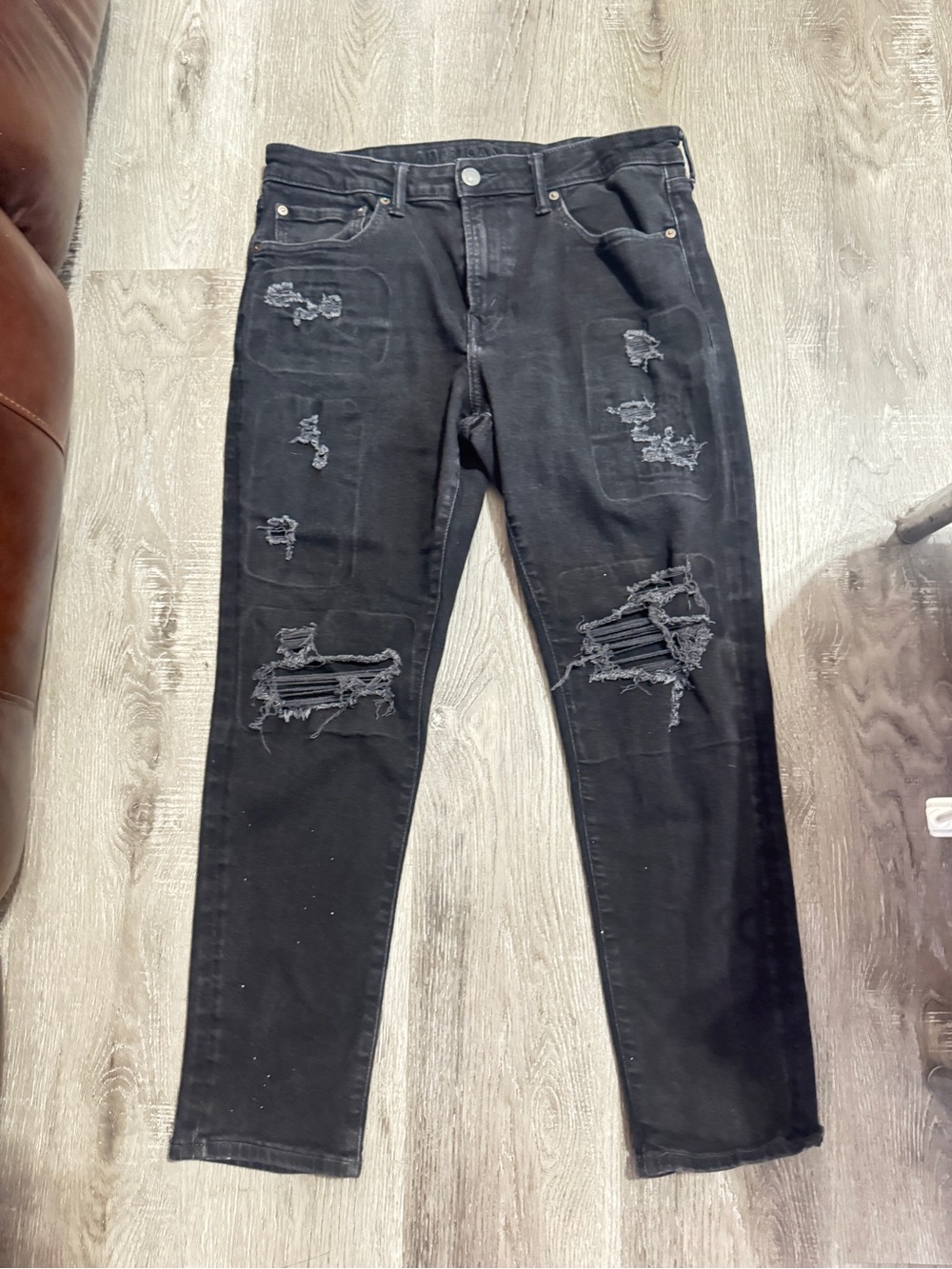 American Eagle 34x30 Men’s Black Distressed Ripped Jeans - Picture 1 of 5